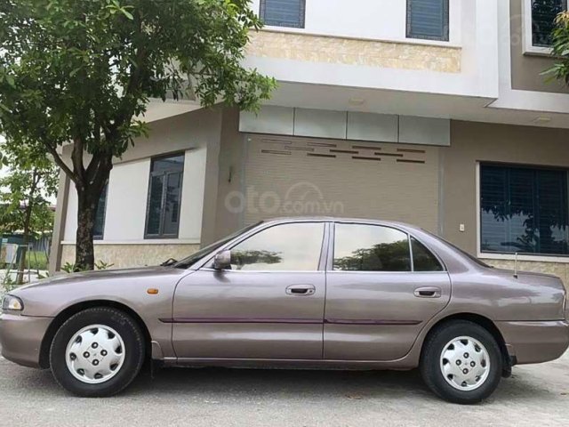 Cần bán gấp Mitsubishi Galant năm sản xuất 1993, màu xám, nhập khẩu0