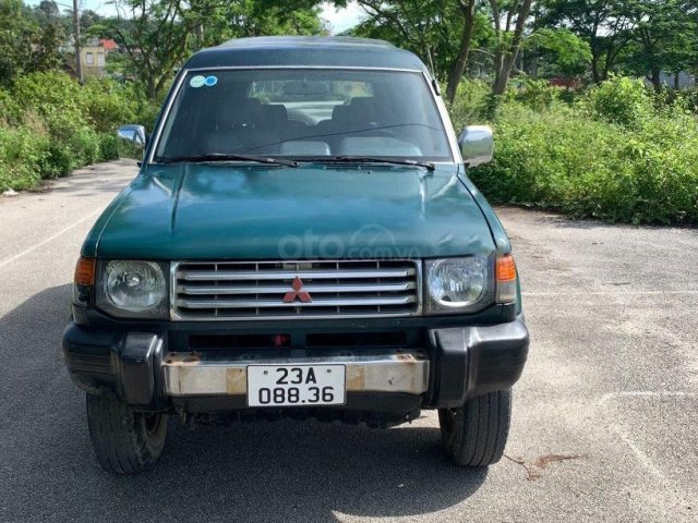 Bán Mitsubishi Pajero 1997, màu xanh số sàn, giá chỉ 112 triệu0