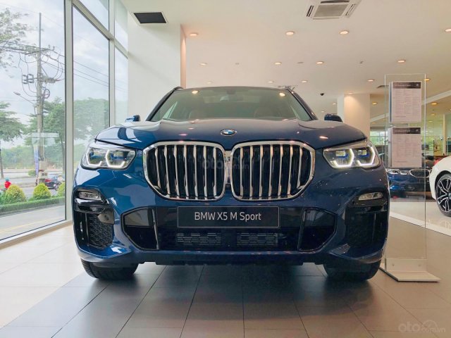 Sở hữu BMW X5 xDrive 40i chỉ từ 1 tỷ 8