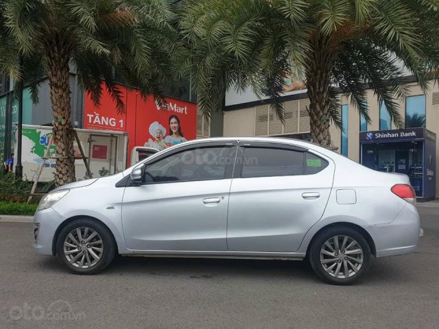 Bán xe Mitsubishi Attrage đời 2017, màu bạc