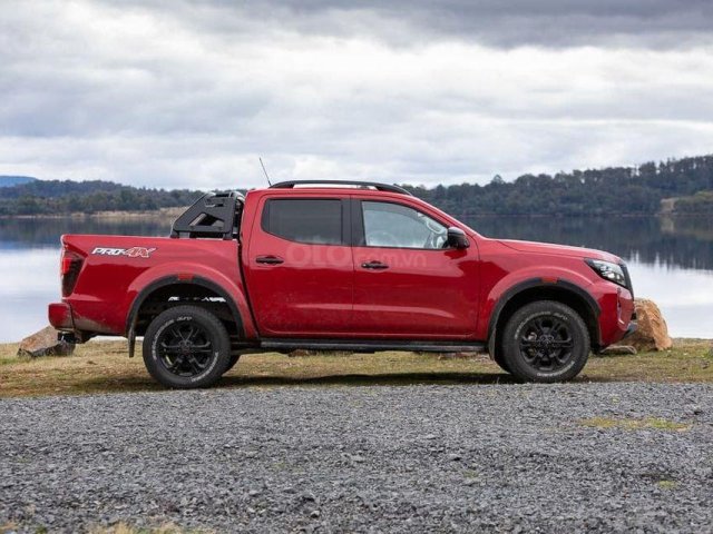 Bán xe Nissan Navara 4WD 4×4 AT VL đời 2021, màu đỏ0