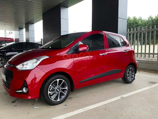 Cần bán gấp Hyundai Grand i10 1.2 AT năm sản xuất 2019, màu đỏ