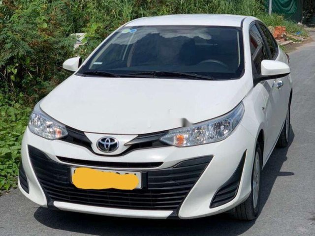 Cần bán Toyota Vios 2018, màu trắng 0