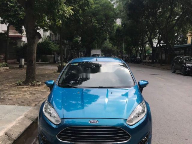 Bán ô tô Ford Fiesta đời 2015, màu xanh lam còn mới