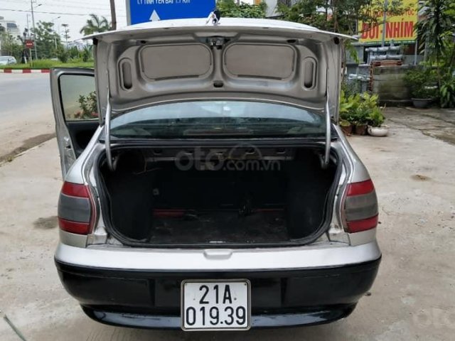 Bán xe Fiat Siena sản xuất năm 2003, màu bạc xe gia đình0