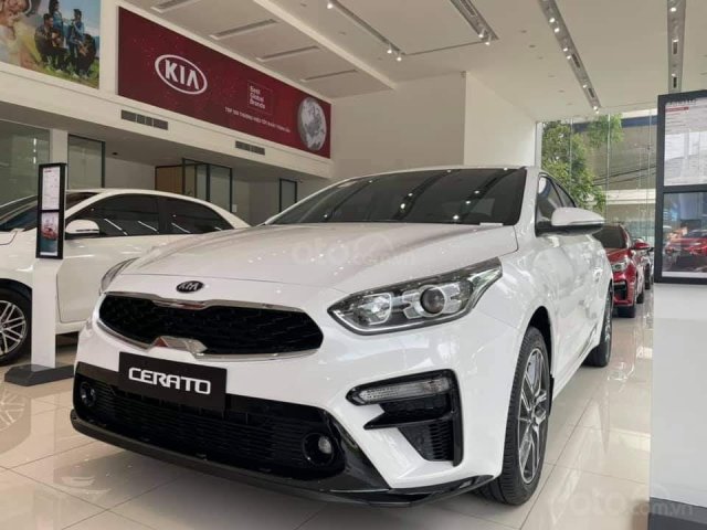 Cần bán Kia Cerato đời 2021, màu trắng, giá tốt