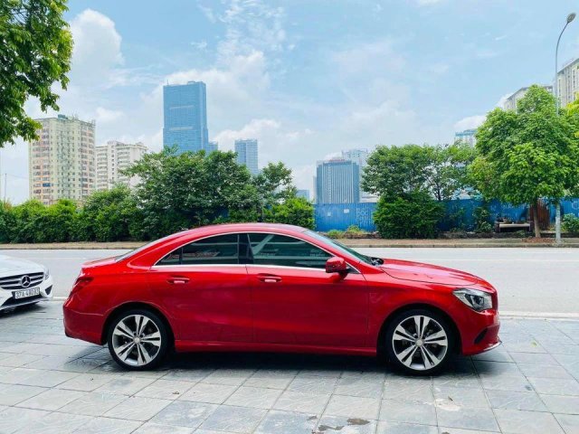 Chính chủ cần bán nhanh chiếc Mercedes CLA200 sx 2016