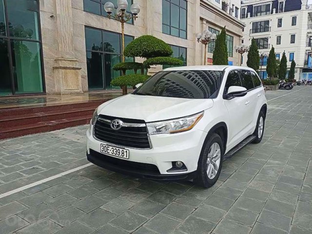 Cần bán gấp Toyota Highlander sản xuất 2016, màu trắng, nhập khẩu0