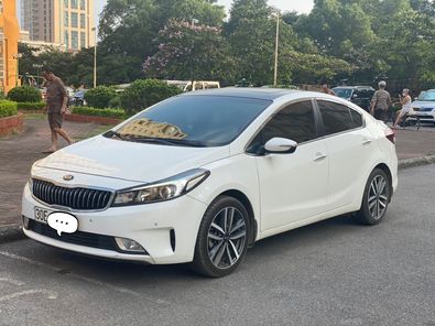 Bán ô tô Kia Cerato đời 2016, màu trắng, giá 525tr0