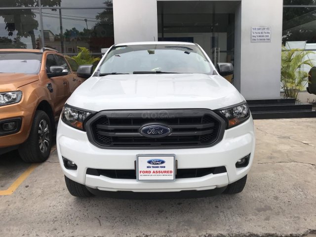 Bán ô tô Ford Ranger XLS 2.2L 4x2 MT sản xuất 2018