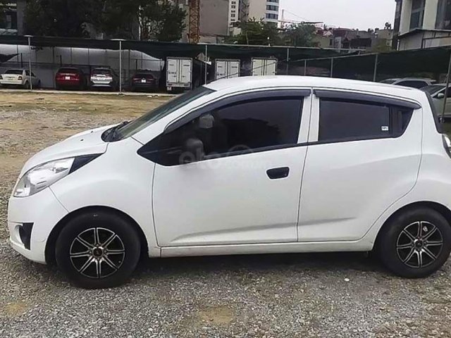 Bán Chevrolet Spark LS năm sản xuất 2013, màu trắng xe gia đình0