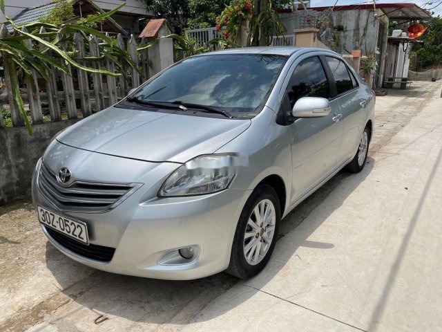 Bán Toyota Vios 2010, màu bạc còn mới, 330 triệu