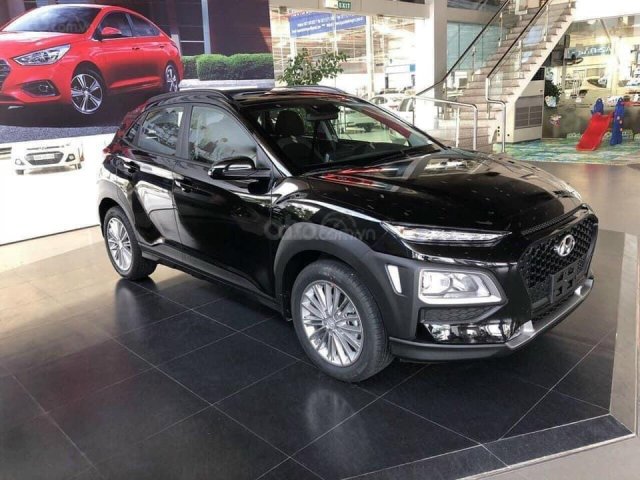 Bán Hyundai Kona 2.0 AT đời 2021, màu đen