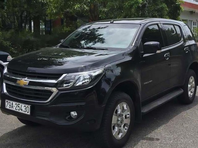 Bán xe Chevrolet Trailblazer LT 2.5L VGT 4x2 AT năm sản xuất 2018, màu đen, nhập khẩu nguyên chiếc số tự động, giá tốt0