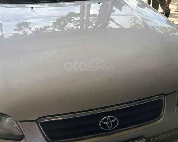 Cần bán gấp Toyota Camry GLi 2.2 đời 2001, màu trắng xe gia đình, giá chỉ 203 triệu