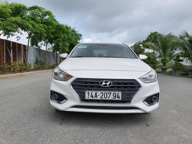 Bán xe Hyundai Accent năm 2018 giá cạnh tranh0