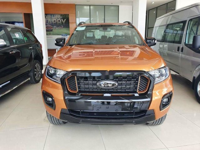 Cần bán Ford Ranger Wildtrak năm sản xuất 2021, màu cam, giá bán 885 triệu