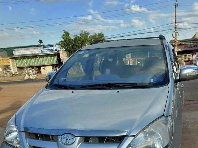 Cần bán xe Toyota Innova đời 2007, màu bạc chính chủ