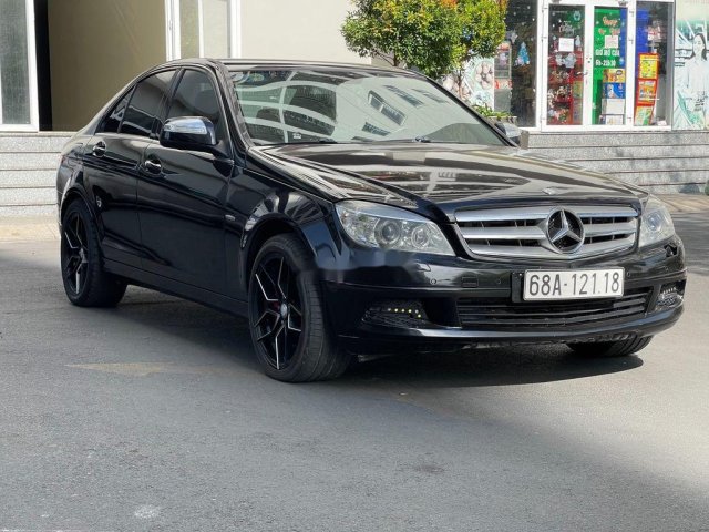 Cần bán lại xe Mercedes C200 năm sản xuất 2008, màu đen còn mới0