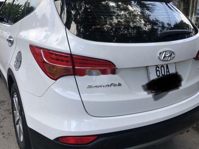 Bán Hyundai Santa Fe đời 2015, màu trắng chính chủ