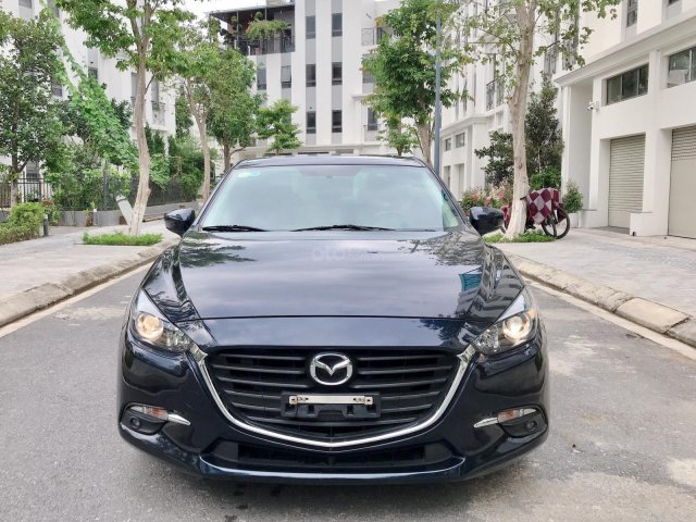 Cần bán xe Mazda 3 2018 - màu xanh cavansite - chào giá 605tr