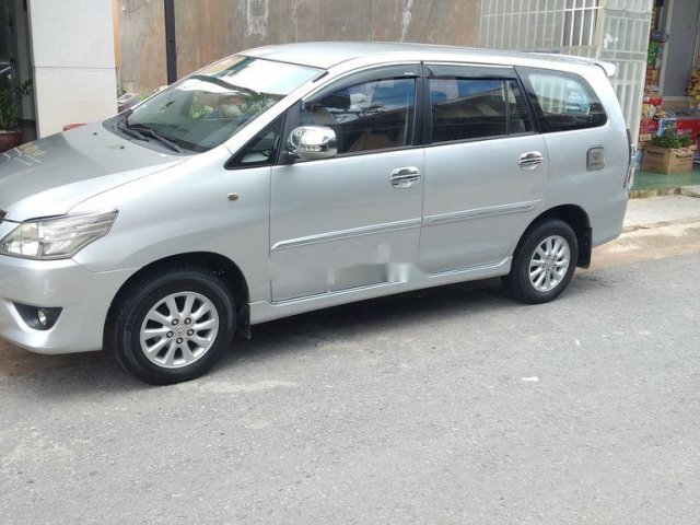 Cần bán lại xe Toyota Innova sản xuất 2013 còn mới giá cạnh tranh