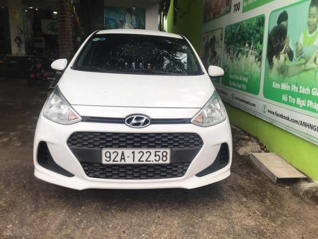 Cần bán ô tô Hyundai Grand i10 2018, MT, màu trắng0