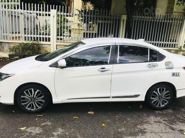 Bán ô tô Honda City 1.5L sản xuất năm 2018, màu trắng  