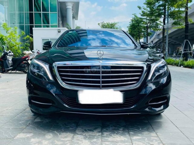 Chính chủ cần bán Mercedes S500L màu đen, sản xuất 2016, bản full