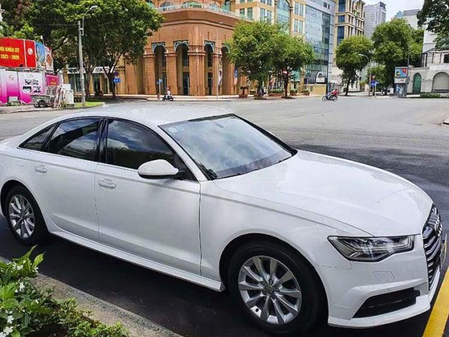 Cần bán xe Audi A6 1.8 TFSI đời 2017, màu trắng, xe nhập còn mới0