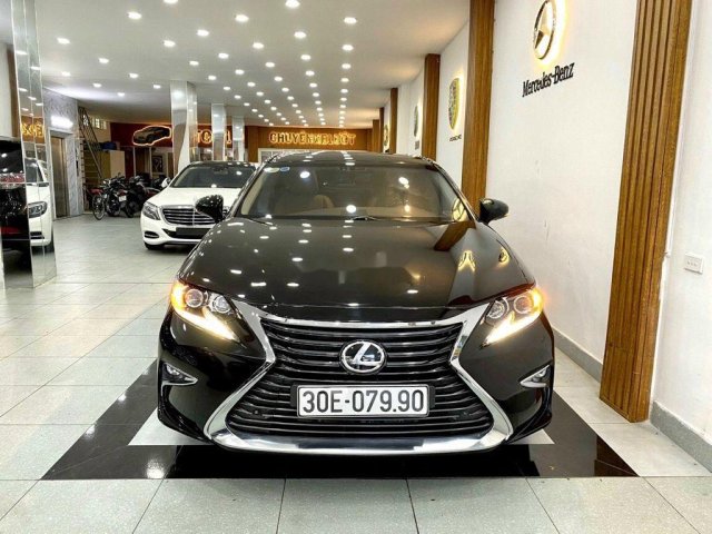 Bán xe Lexus ES 250 sản xuất năm 2017, màu đen chính chủ0