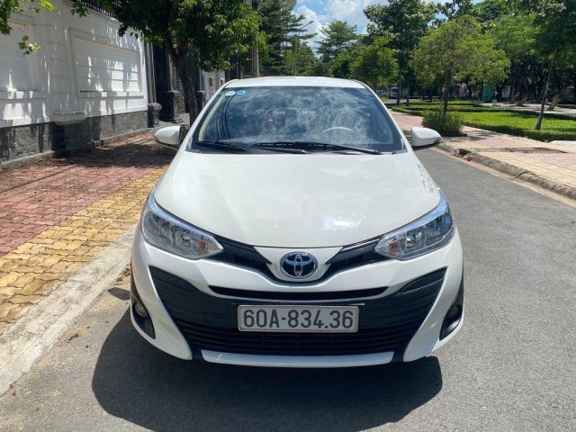 Bán Toyota Vios E sản xuất 2020, màu trắng xe gia đình