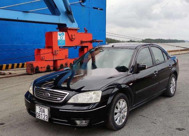 Xe Ford Mondeo sản xuất 2005, nhập khẩu nguyên chiếc còn mới