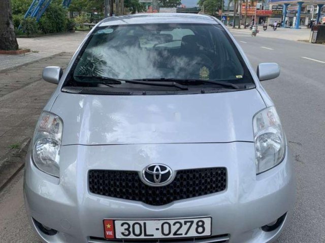 Cần bán gấp Toyota Yaris năm sản xuất 2007, màu bạc, xe nhập chính chủ, giá 268tr