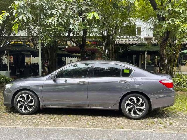 Bán xe Honda Accord 2.4 đời 2015, màu xám, nhập khẩu  