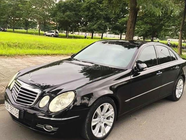 Bán ô tô Mercedes đời 2008, màu đen còn mới 