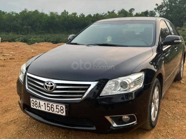 Cần bán lại xe Toyota Camry sản xuất năm 2010, màu đen, giá 482tr