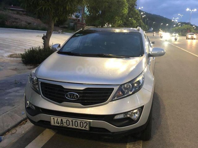 Xe Kia Sportage 1.6 sản xuất năm 2018, màu bạc còn mới0