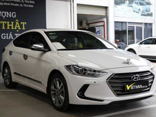 Hyundai Elantra 2.0AT 2018, trả góp0