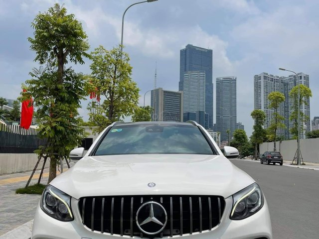 [Góc xa bờ] - Em cần bán GLC300 AMG 2016 - xe đẹp, cực thơm, rất giữ gìn0