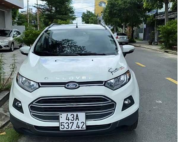 Xe Ford EcoSport sản xuất năm 2015, màu trắng còn mới0