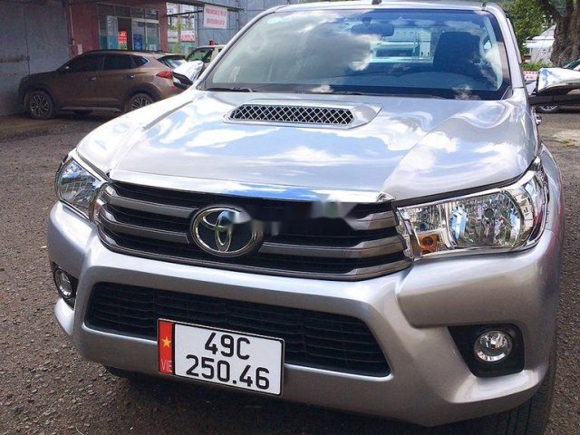 Bán ô tô Toyota Hilux sản xuất 2016, nhập khẩu còn mới