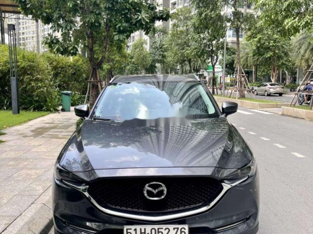 Cần bán xe Mazda CX 5 sản xuất năm 2019, màu xám còn mới