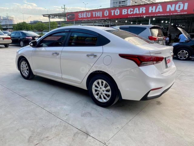 Bán Hyundai Accent 1.4AT đời 2019, màu bạc, giá chỉ 488 triệu