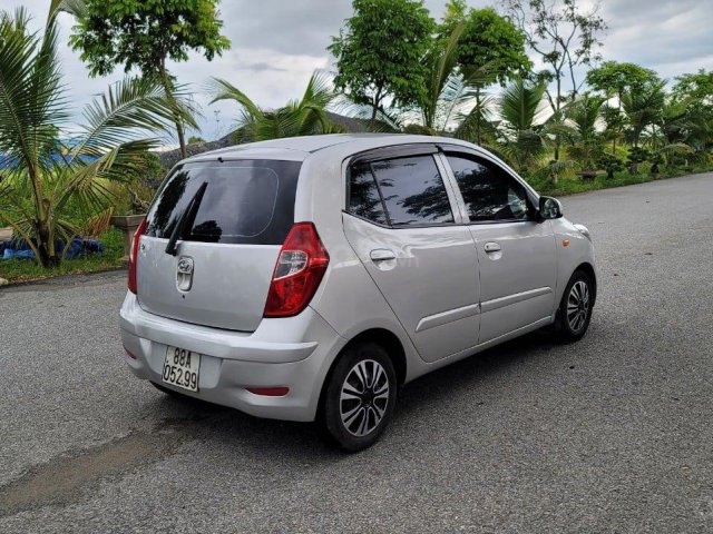 Bán Hyundai i10 năm sản xuất 2013, màu bạc còn mới, giá chỉ 179 triệu