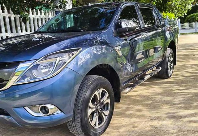 Bán Mazda BT 50 AT sản xuất năm 2015, màu xanh lam 0