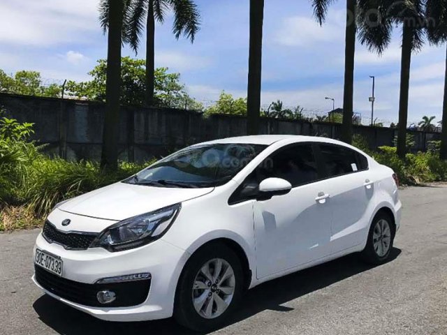 Cần bán Kia Rio 1.4 MT năm 2016, màu trắng, nhập khẩu nguyên chiếc  