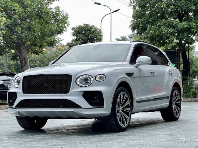 Cần bán Bentley Bentayga đời 2021, màu trắng, xe nhập0