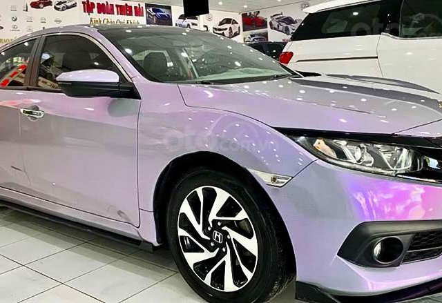 Bán Honda Civic 1.8 E đời 2018, màu bạc, nhập khẩu còn mới0