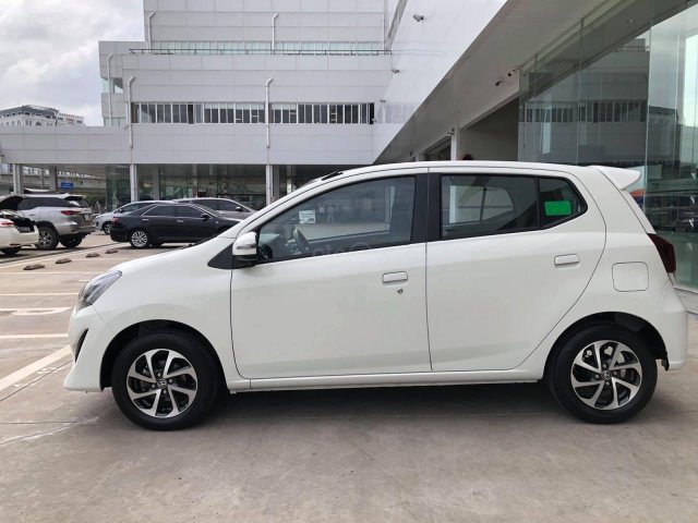 Cần bán xe Toyota Wigo đời 2018, màu trắng